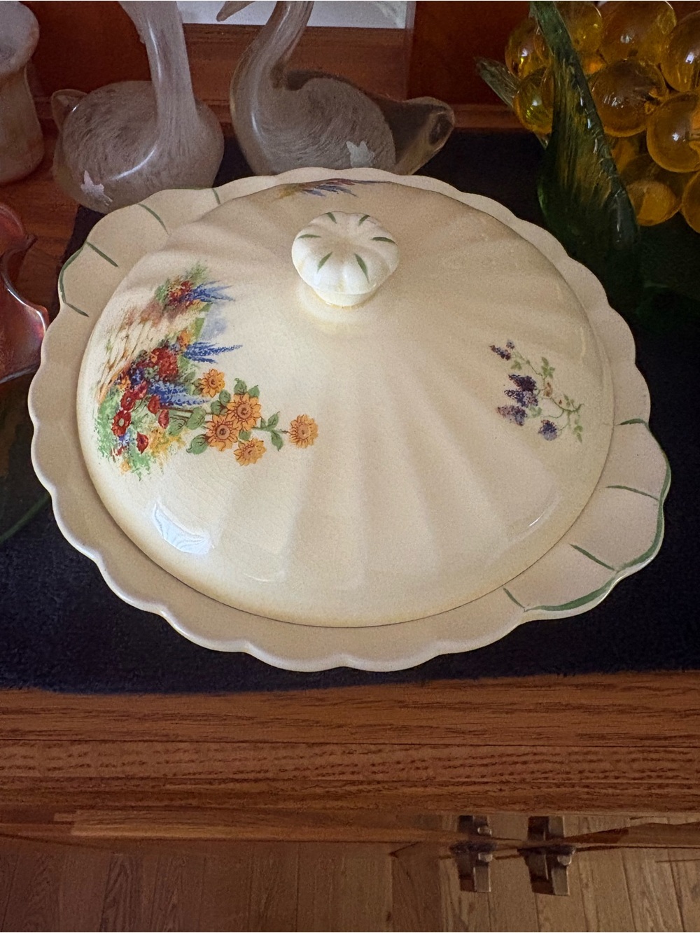 Uranium Glazed Soverign Canada 1930-1940 caserole dish (fully intact)